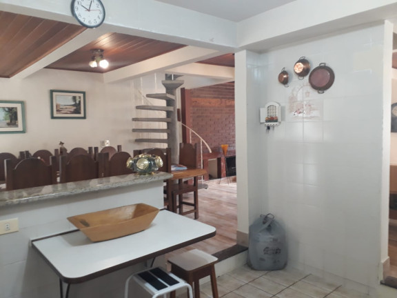 Imagem Casa com 3 Quartos à Venda,  em Perequê - Ilhabela