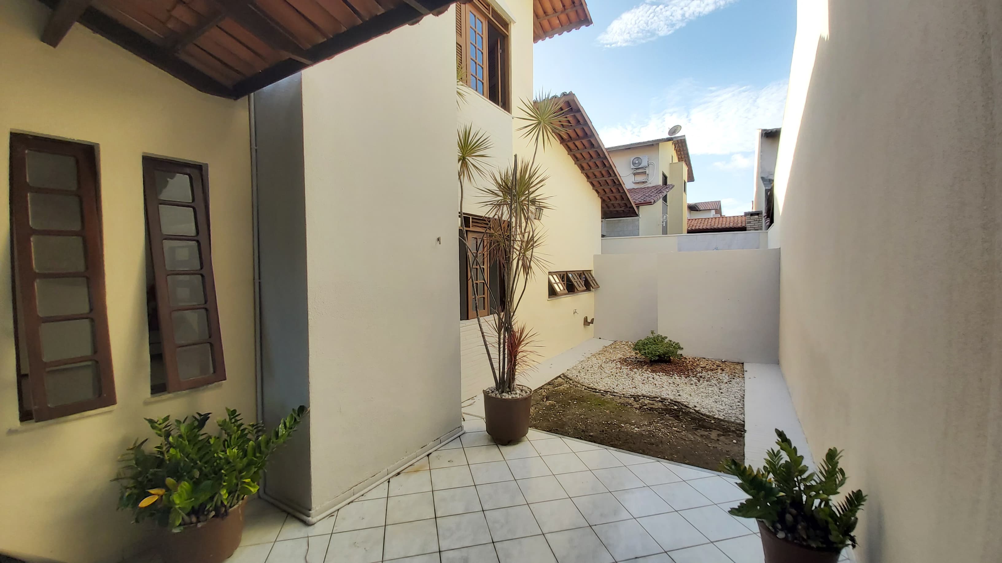 Imagem Casa de Condomínio com 4 Quartos à Venda, 198 m² em Sapiranga-Coité - Fortaleza