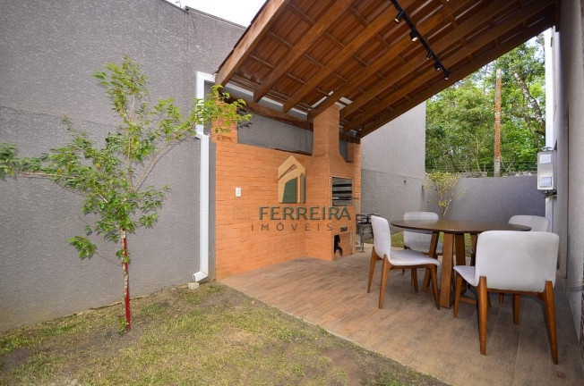 Imagem Sobrado com 3 Quartos à Venda,  em Santa Cândida - Curitiba