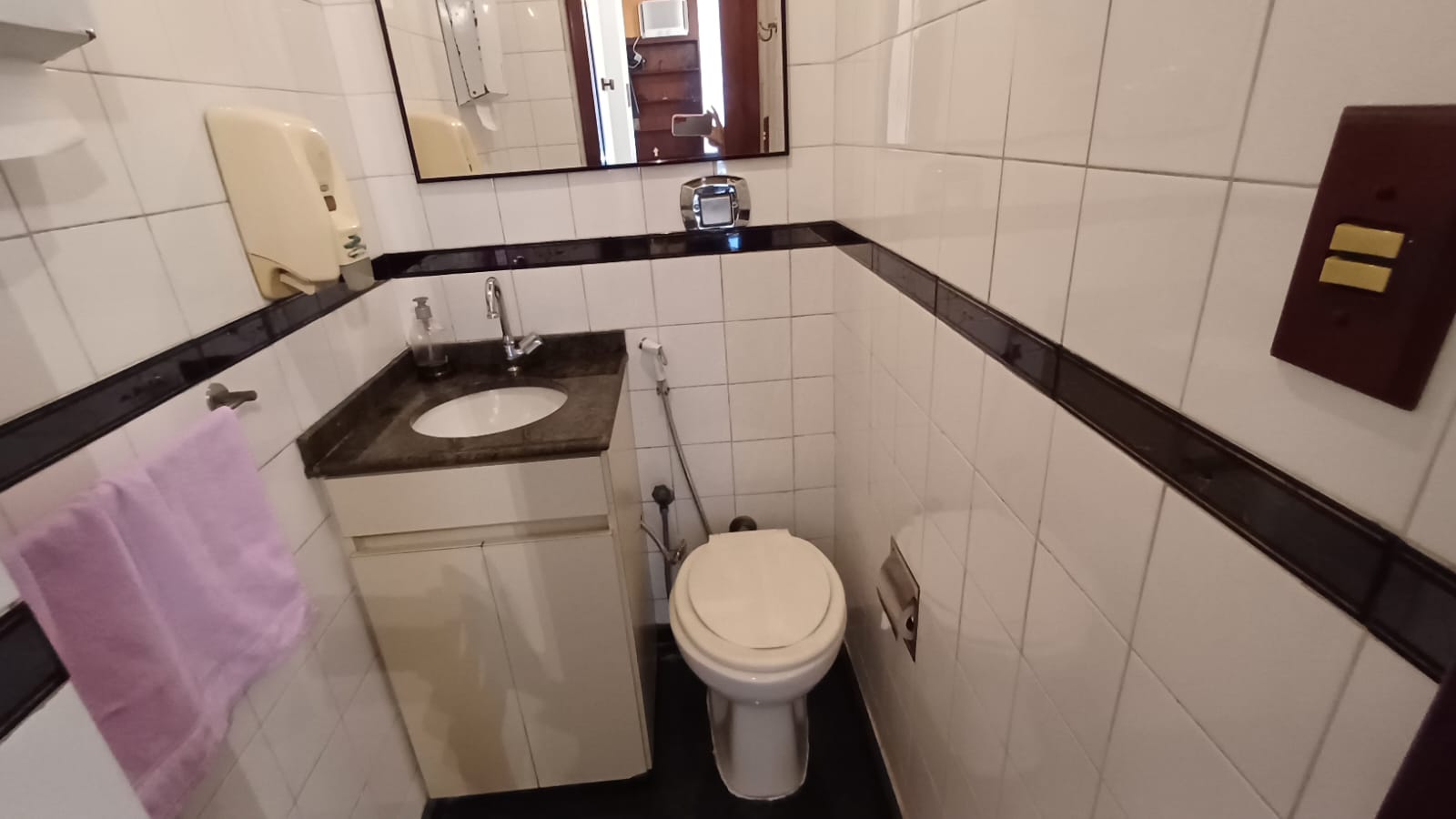 Imagem Apartamento à Venda, 42 m²em Copacabana - Rio de Janeiro Imagem Apartamento à Venda, 42 m²em Copacabana - Rio de Janeiro
