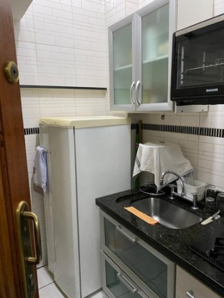 Kitnet com 1 Quarto à Venda, 25 m² em Leme - Rio de Janeiro