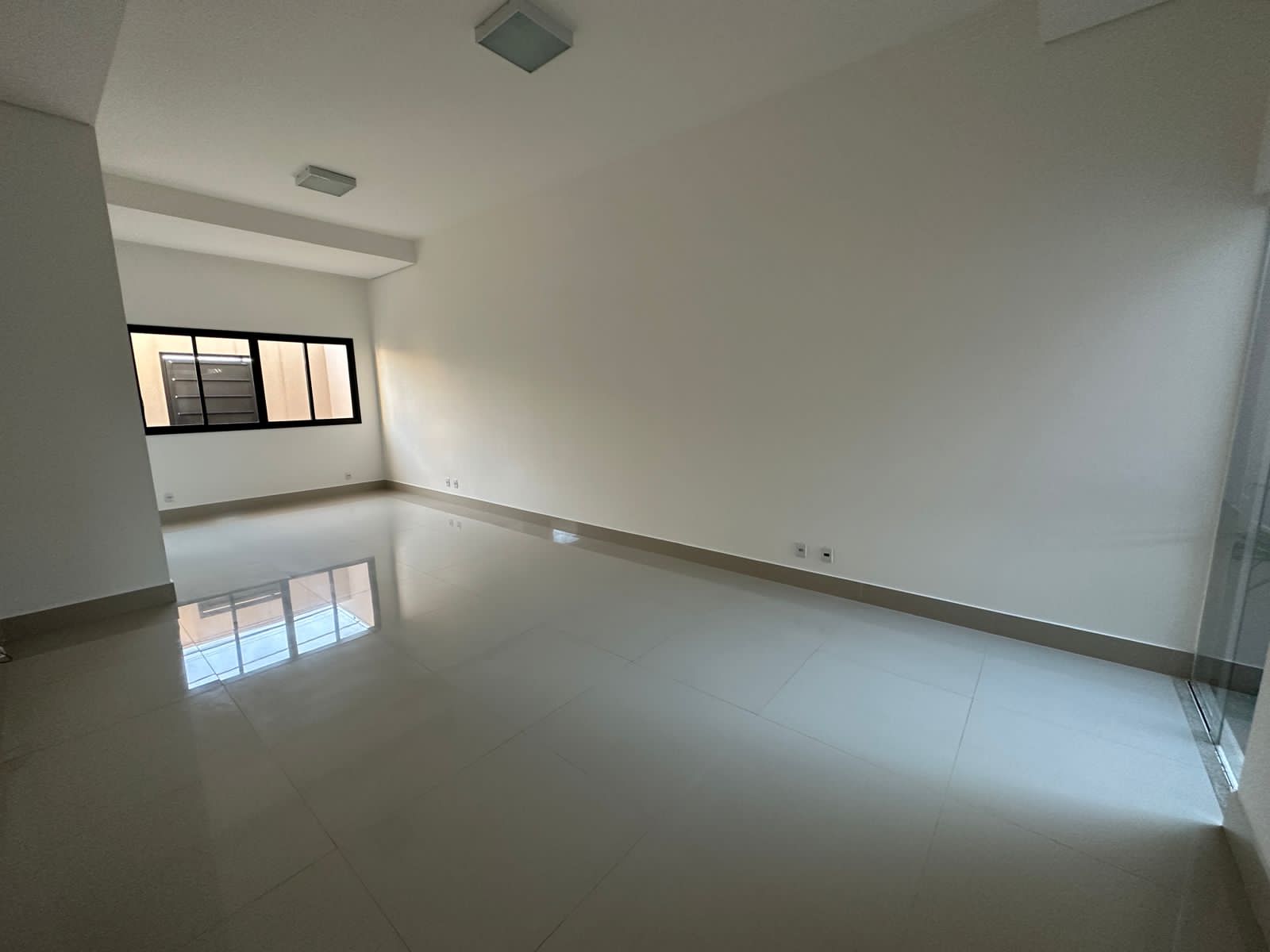 Imagem Casa com 3 Quartos à Venda, 150 m²em Alto Umuarama - Uberlândia