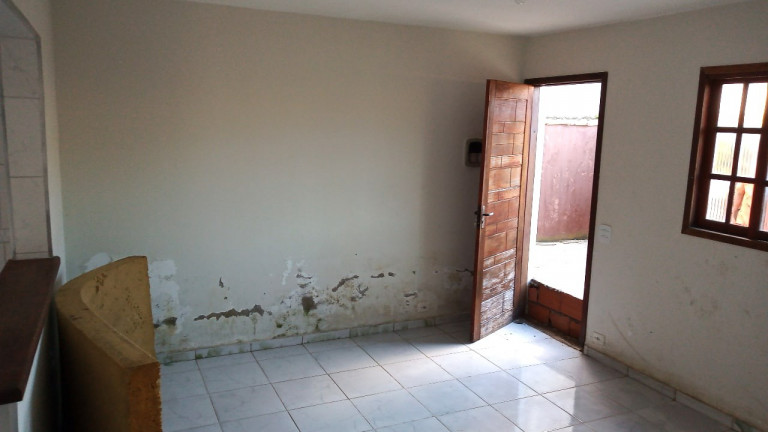Imagem Casa com 2 Quartos à Venda, 50 m² em Jd. Umuarama - Itanhaém Imagem Casa com 2 Quartos à Venda, 50 m² em Jd. Umuarama - Itanhaém