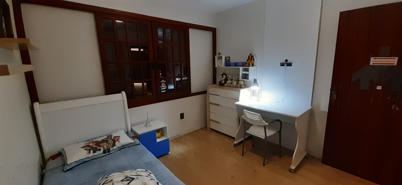 Imagem Casa com 4 Quartos à Venda, 258 m²em Cruzeiro do Sul - Criciúma