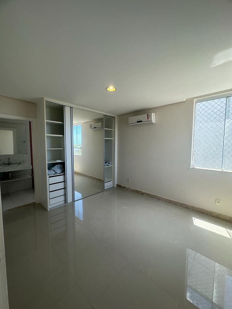 Imagem Casa de Condomínio com 5 Quartos à Venda ou Locação, 320 m²em Alphaville (Abrantes) - Camaçari