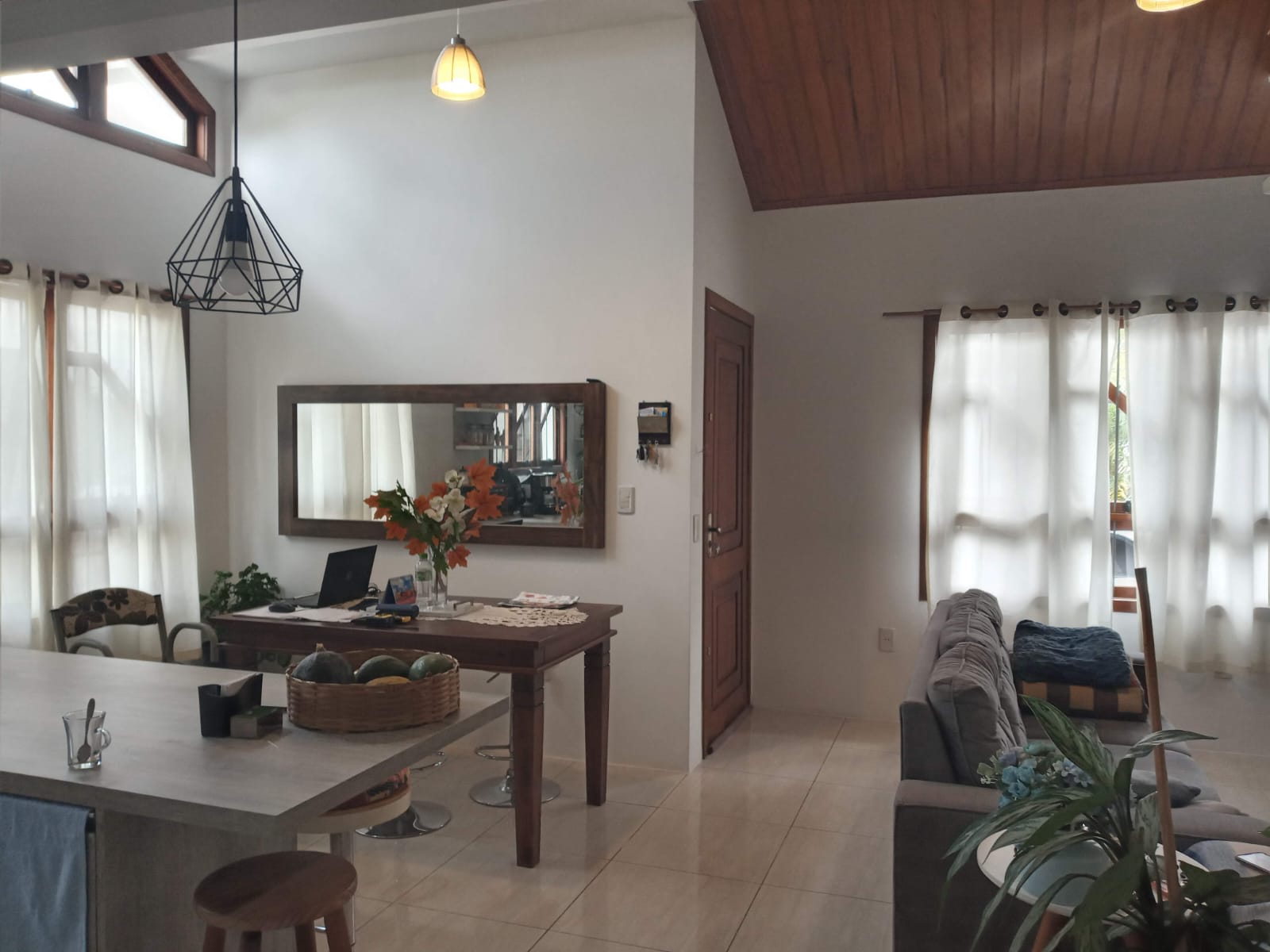 Imagem Sobrado com 3 Quartos à Venda, 193 m²em Centro - Canoas