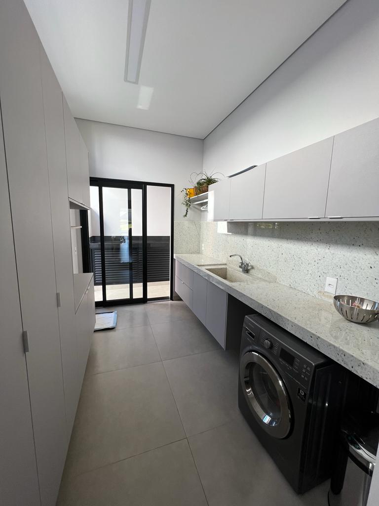 Imagem Casa de Condomínio com 4 Quartos à Venda, 380 m²em Medeiros - Jundiaí Imagem Casa de Condomínio com 4 Quartos à Venda, 380 m²em Medeiros - Jundiaí