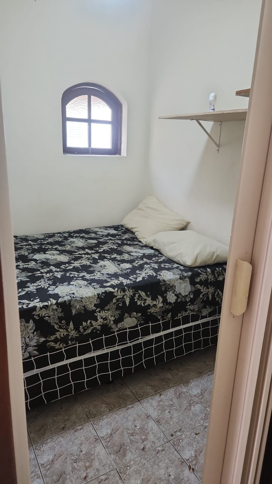 Imagem Casa de Condomínio com 3 Quartos para Temporada, 70 m² em Peró - Cabo Frio Imagem Casa de Condomínio com 3 Quartos para Temporada, 70 m² em Peró - Cabo Frio