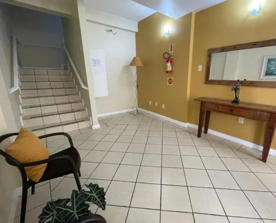 Imagem Apartamento com 2 Quartos à Venda, 57 m² em Coqueiros - Florianópolis