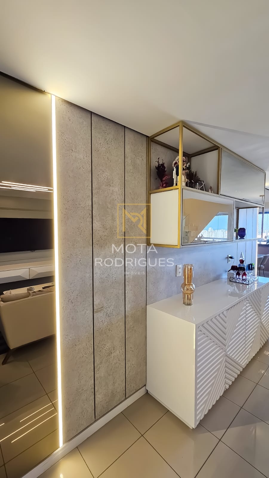 Imagem Apartamento com 3 Quartos à Venda, 220 m² em Dionisio Torres - Fortaleza Imagem Apartamento com 3 Quartos à Venda, 220 m² em Dionisio Torres - Fortaleza