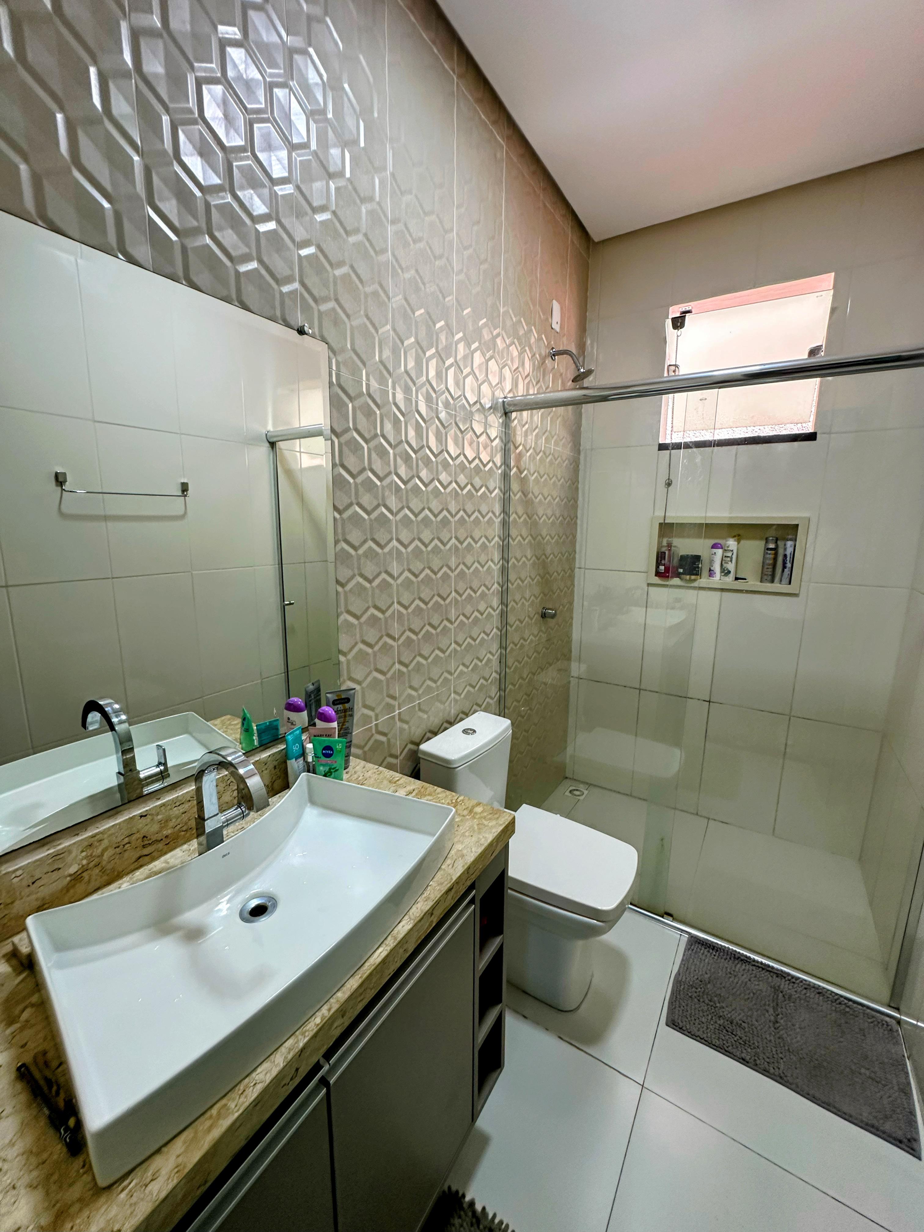 Imagem Casa com 3 Quartos à Venda, 189 m²em Dom Pedro I - Manaus