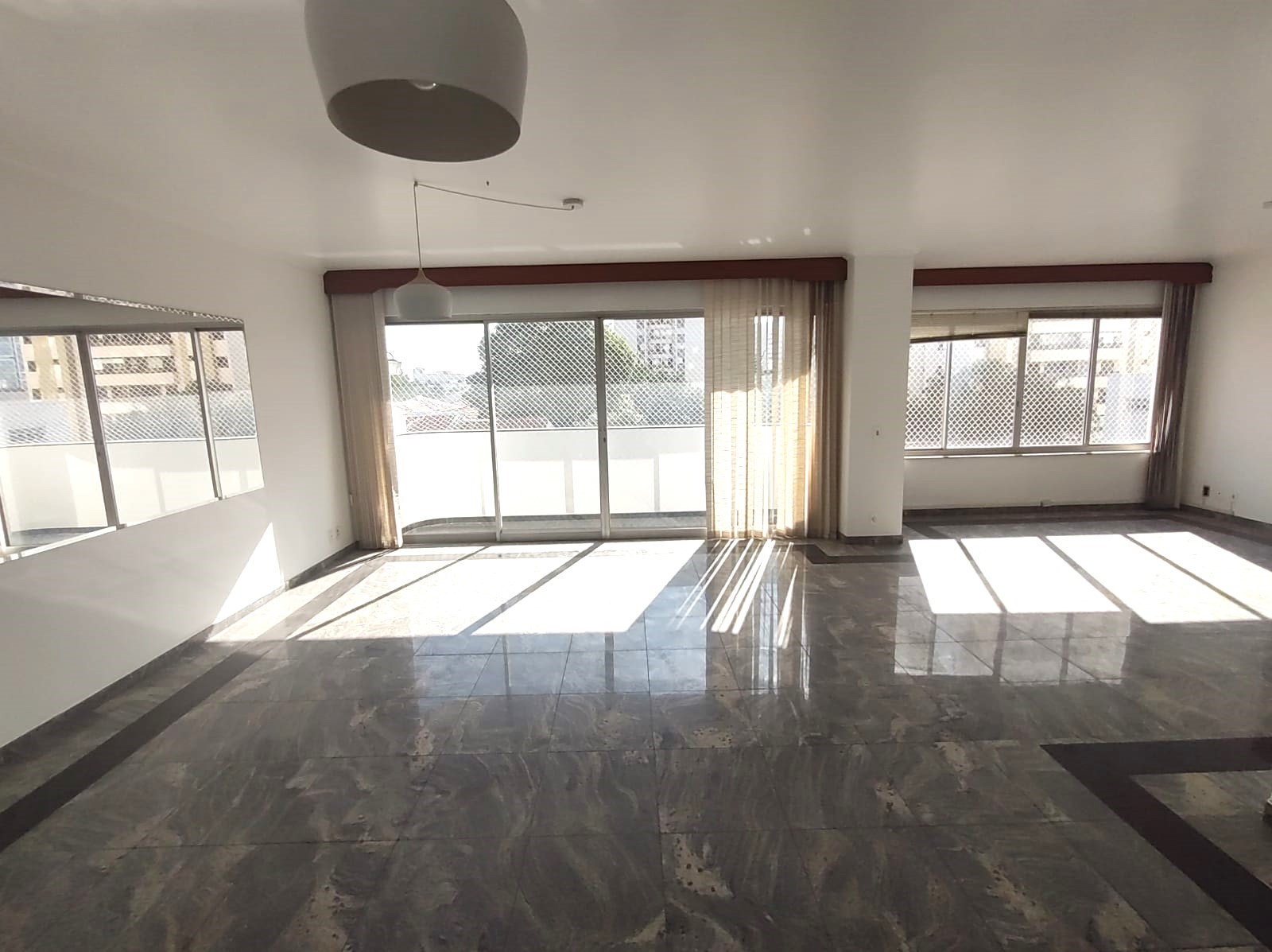 Imagem Apartamento com 3 Quartos à Venda ou Temporada, 136 m²em Vila Pompéia - São Paulo Imagem Apartamento com 3 Quartos à Venda ou Temporada, 136 m²em Vila Pompéia - São Paulo