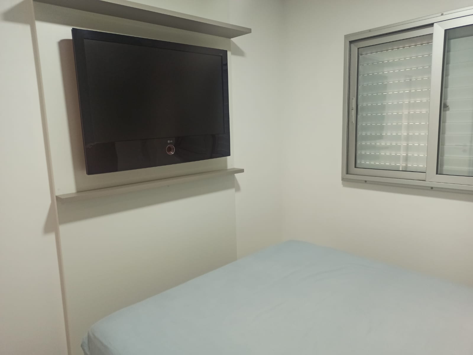 Imagem Apartamento com 2 Quartos à Venda, 55 m²em Jardim Irapua - Taboão da Serra