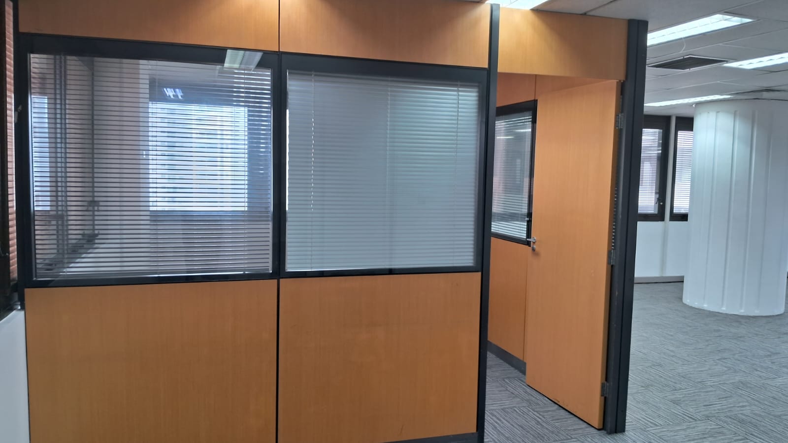 Imagem Sala Comercial à Venda ou Locação, 316 m² em Bela Vista - São Paulo Imagem Sala Comercial à Venda ou Locação, 316 m² em Bela Vista - São Paulo