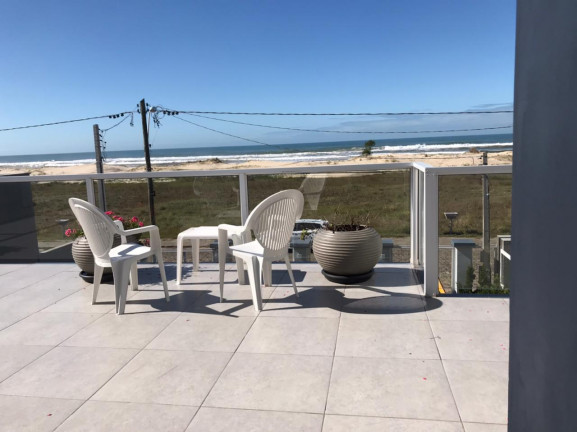 Imagem Casa com 5 Quartos à Venda, 120 m² em Capão Novo - Capão da Canoa Imagem Casa com 5 Quartos à Venda, 120 m² em Capão Novo - Capão da Canoa