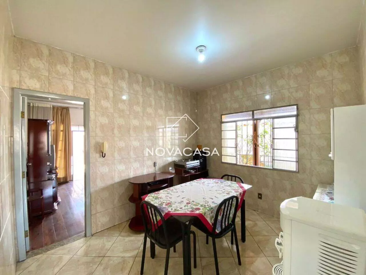 Imagem Casa com 3 Quartos à Venda, 147 m² em Heliópolis - Belo Horizonte
