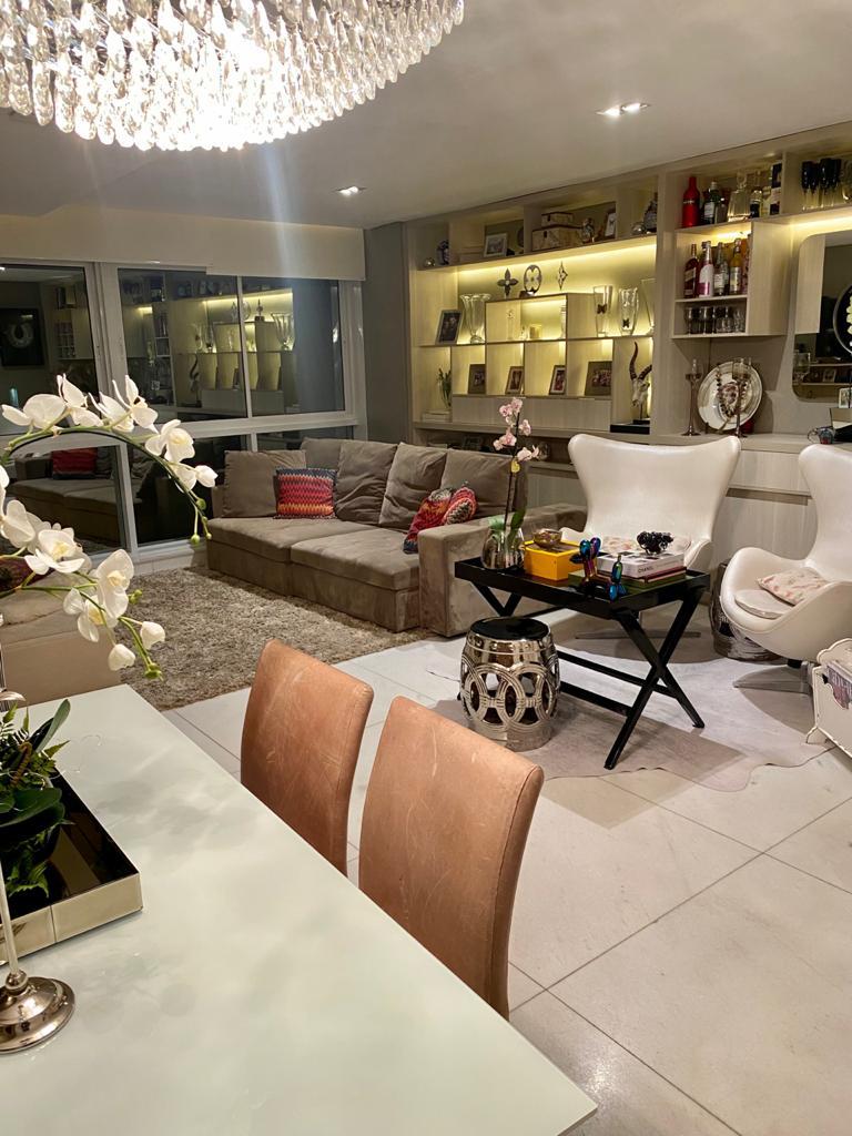 Imagem Apartamento com 2 Quartos à Venda, 135 m²em Cambuí - Campinas