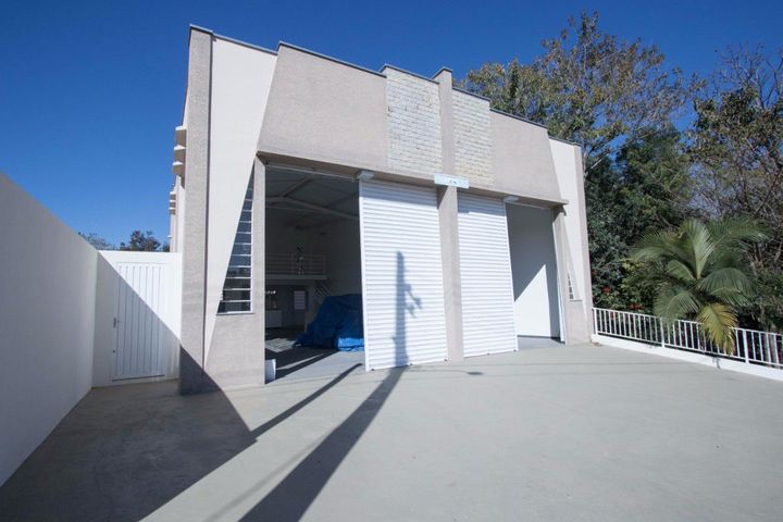Galpão à Venda ou Locação, 160 m² em Residencial Alvorada - Bragança Paulista