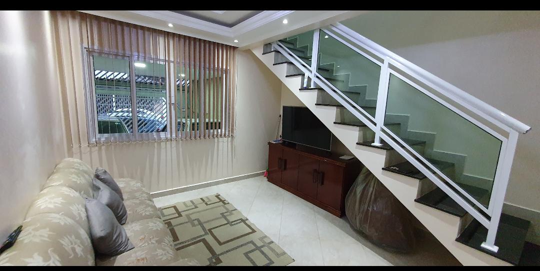 Imagem Sobrado com 3 Quartos à Venda, 243 m²em Santo Antônio - Osasco