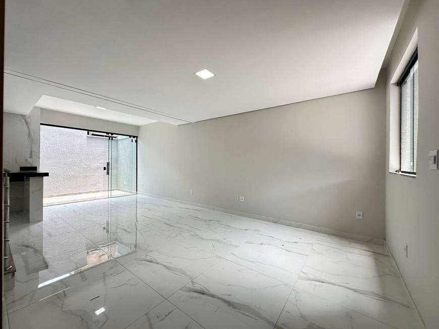 Imagem Casa com 3 Quartos à Venda, 128 m² em Santa Mônica - Belo Horizonte Imagem Casa com 3 Quartos à Venda, 128 m² em Santa Mônica - Belo Horizonte
