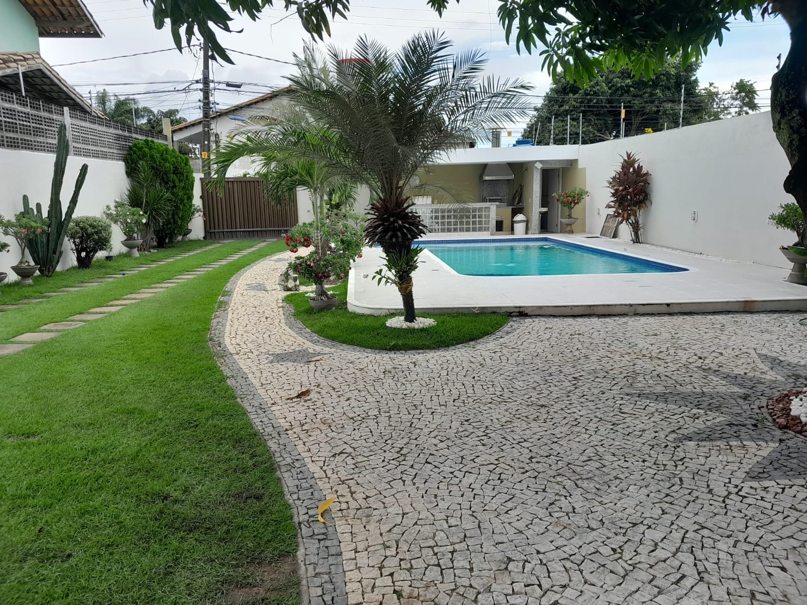 Imagem Casa com 4 Quartos à Venda, 424 m²em Vilas do Atlântico - Lauro de Freitas