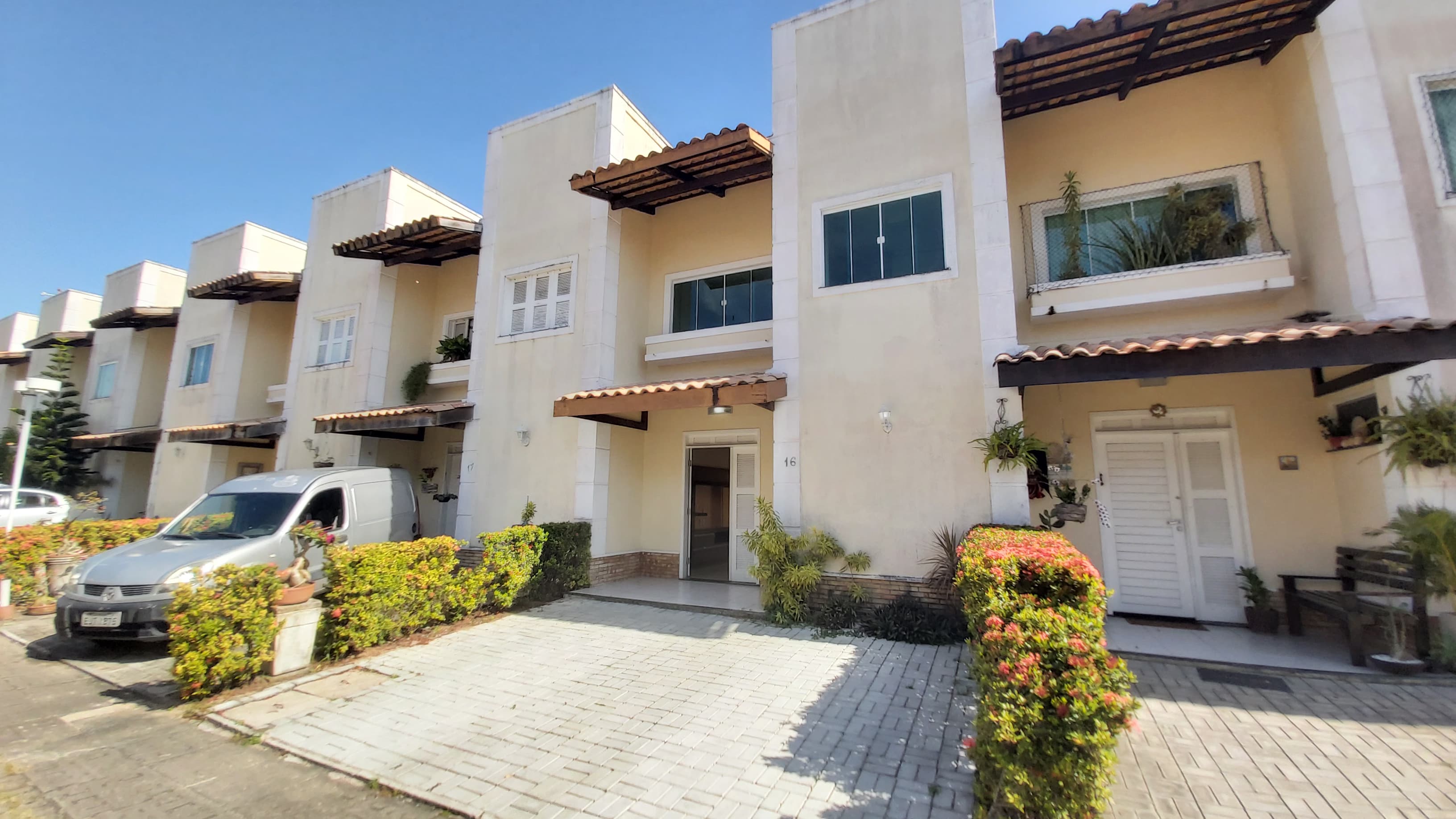 Imagem Casa de Condomínio com 3 Quartos à Venda, 131 m² em Engenheiro Luciano Cavalcante - Fortaleza Imagem Casa de Condomínio com 3 Quartos à Venda, 131 m² em Engenheiro Luciano Cavalcante - Fortaleza