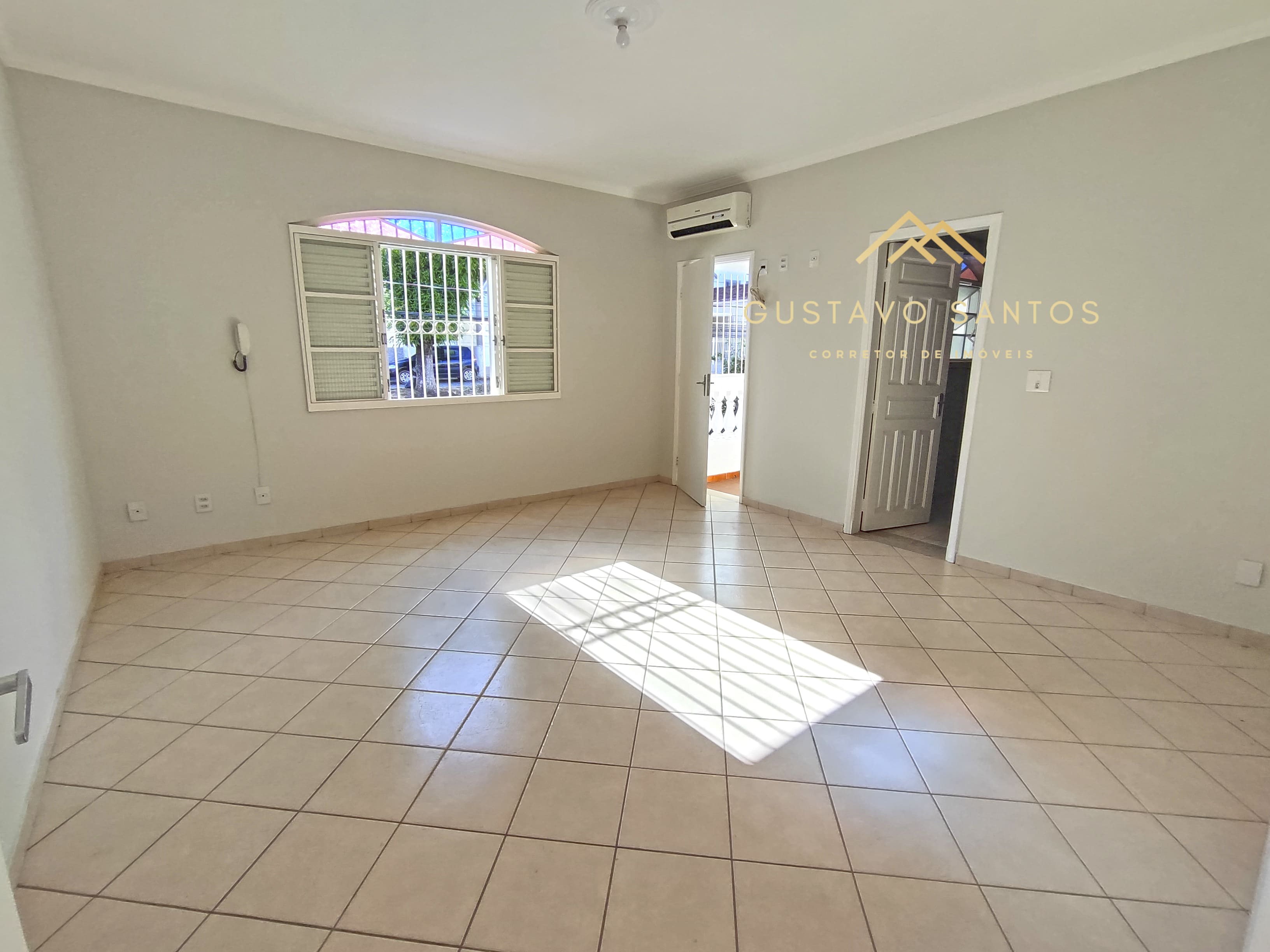 Imagem Casa com 3 Quartos à Venda, 136 m²em Centro - Itajubá
