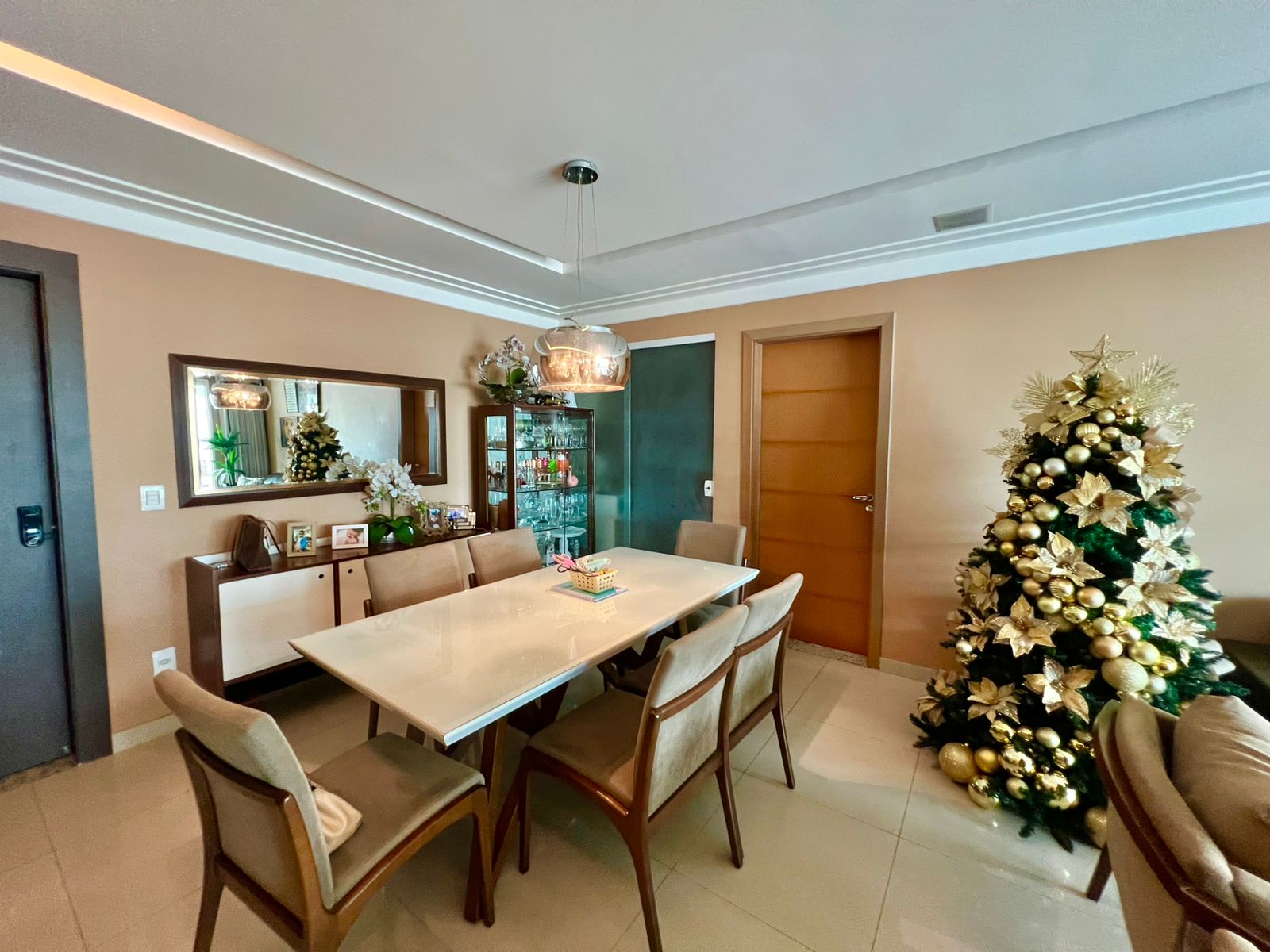 Imagem Apartamento com 3 Quartos à Venda, 174 m²em São Brás - Belém Imagem Apartamento com 3 Quartos à Venda, 174 m²em São Brás - Belém