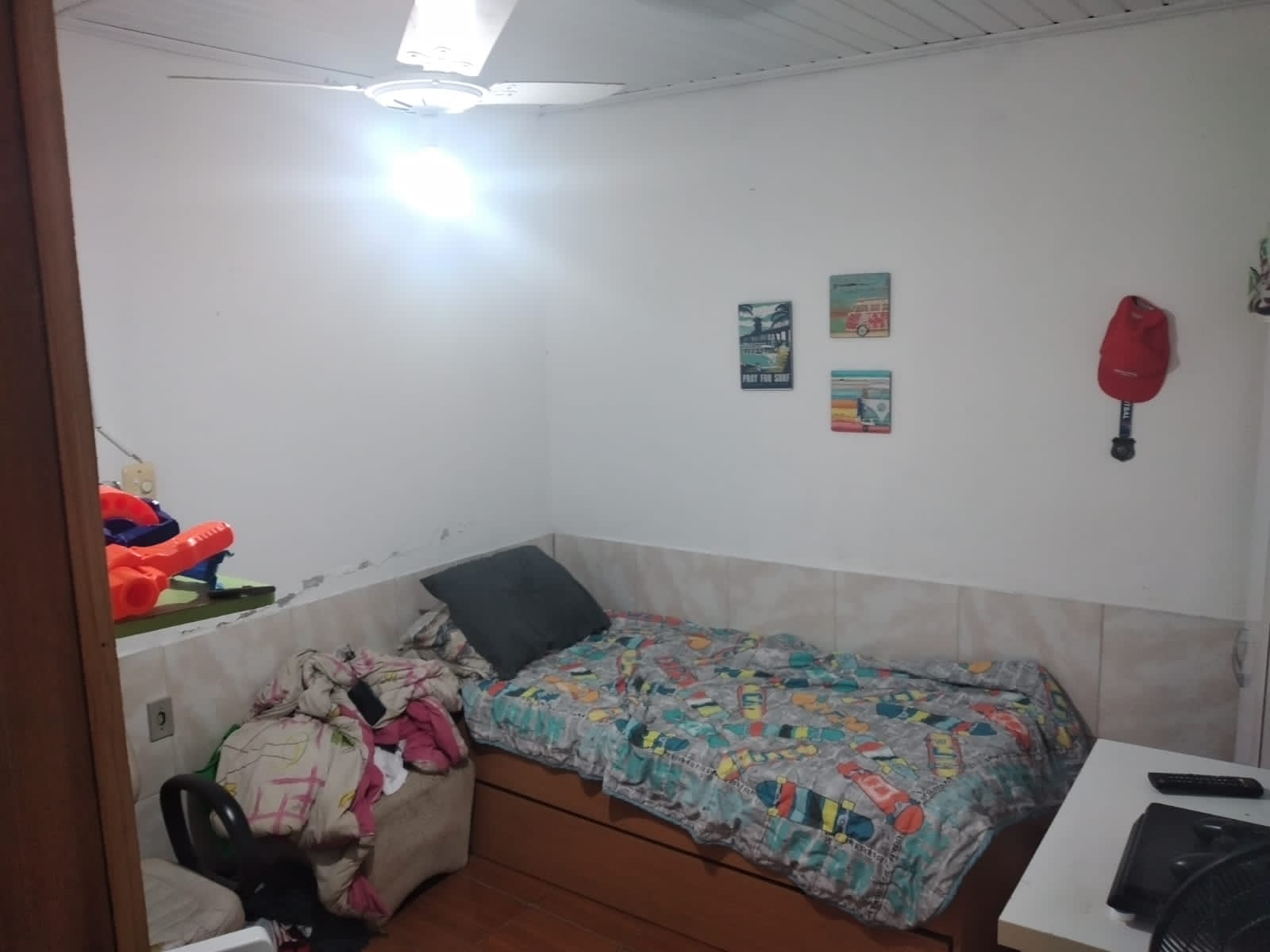 Imagem Casa com 3 Quartos à Venda, 100 m² em Vila Nova - Porto Alegre