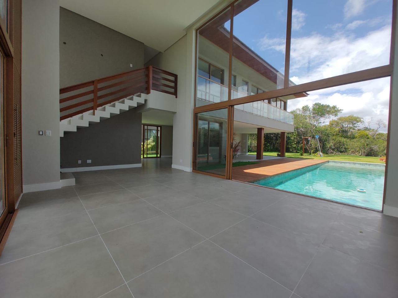 Imagem Casa de Condomínio com 5 Quartos à Venda, 375 m²em Praia do Forte - Mata de São João Imagem Casa de Condomínio com 5 Quartos à Venda, 375 m²em Praia do Forte - Mata de São João