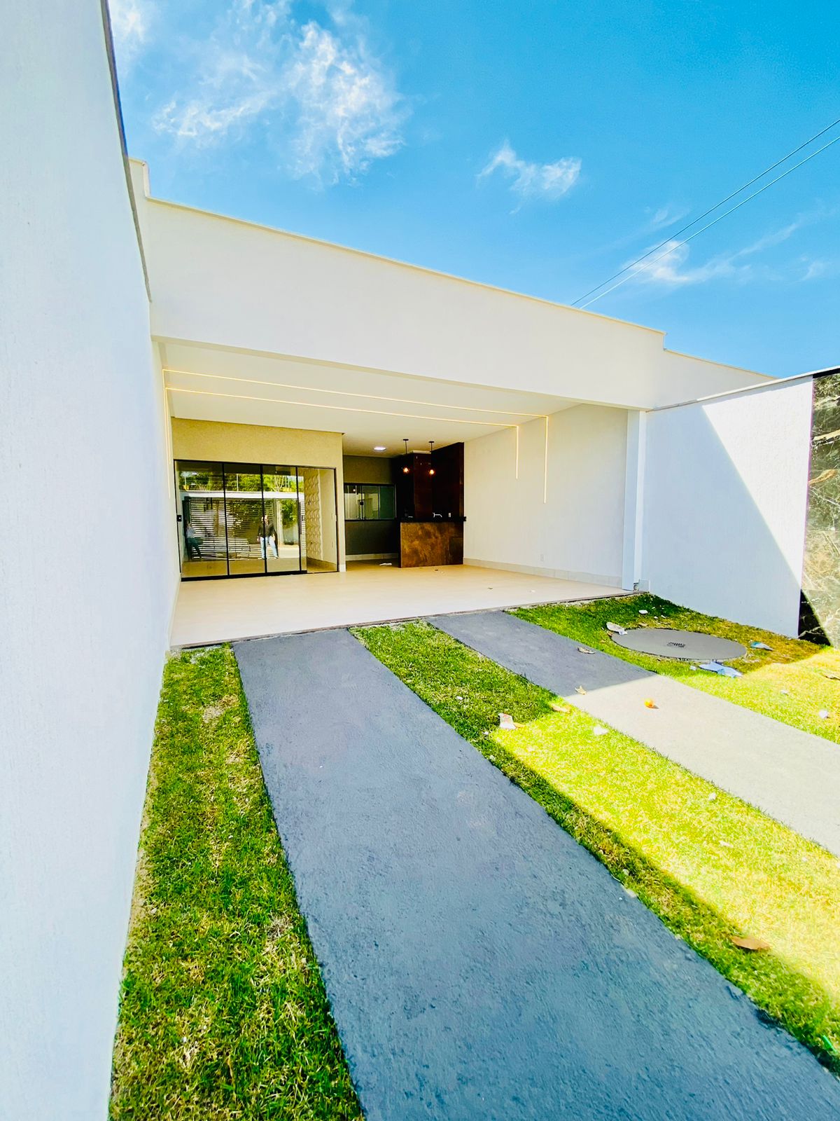 Casa com 3 Quartos à Venda, 135 m²em Jardim Helvécia - Aparecida de Goiânia
