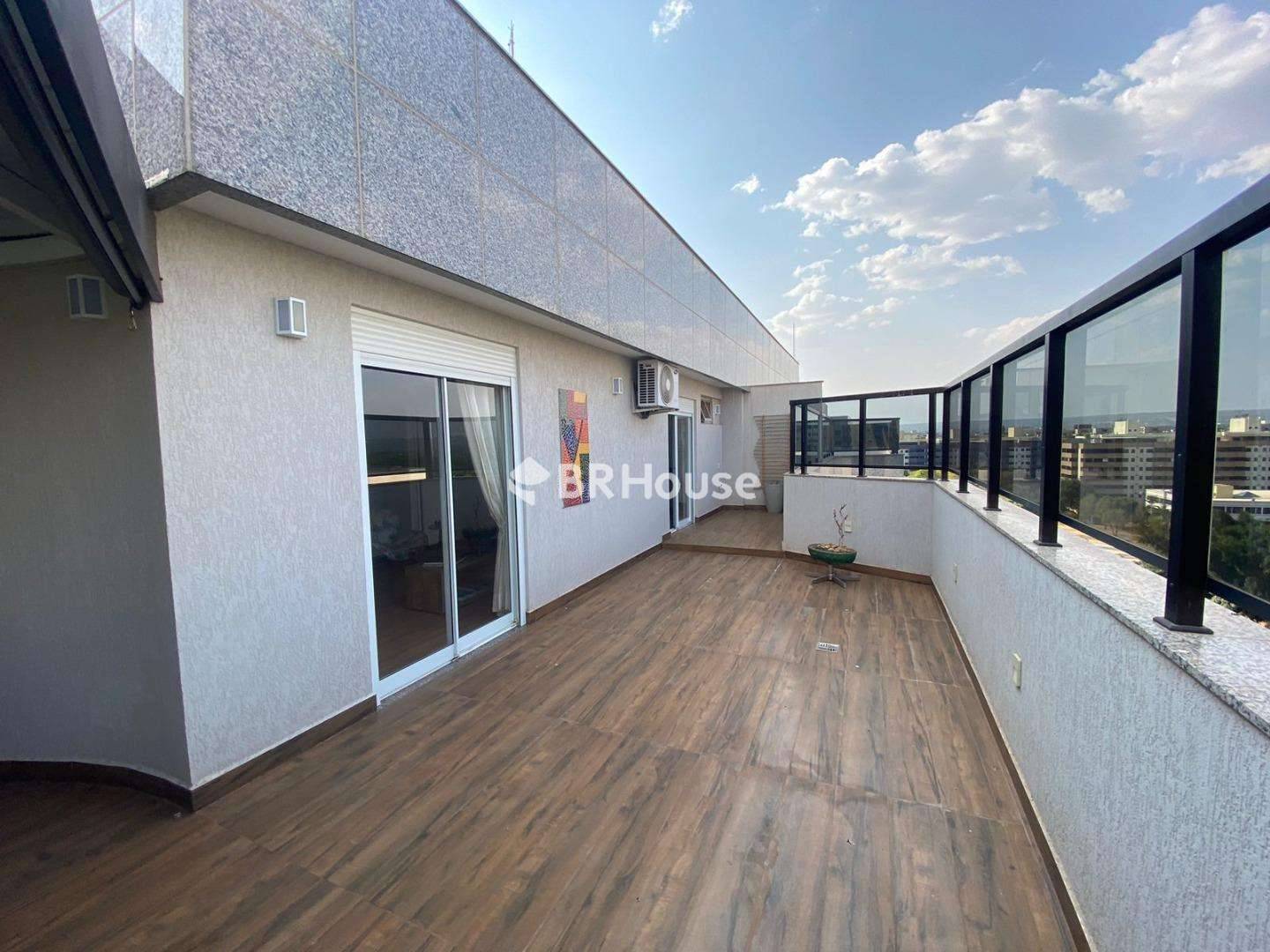 Imagem Cobertura com 3 Quartos à Venda, 222 m² em Asa Norte - Brasília