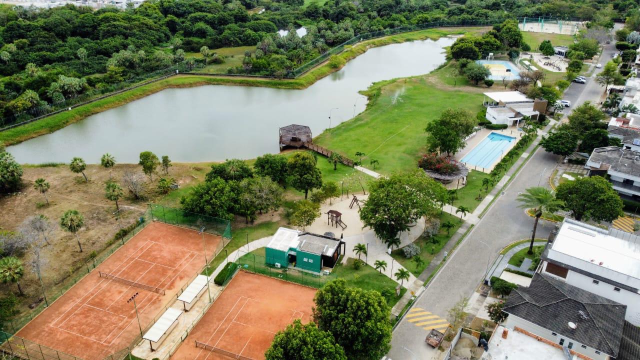 Imagem Casa com 4 Quartos à Venda, 270 m²em Coaçu - Eusébio 