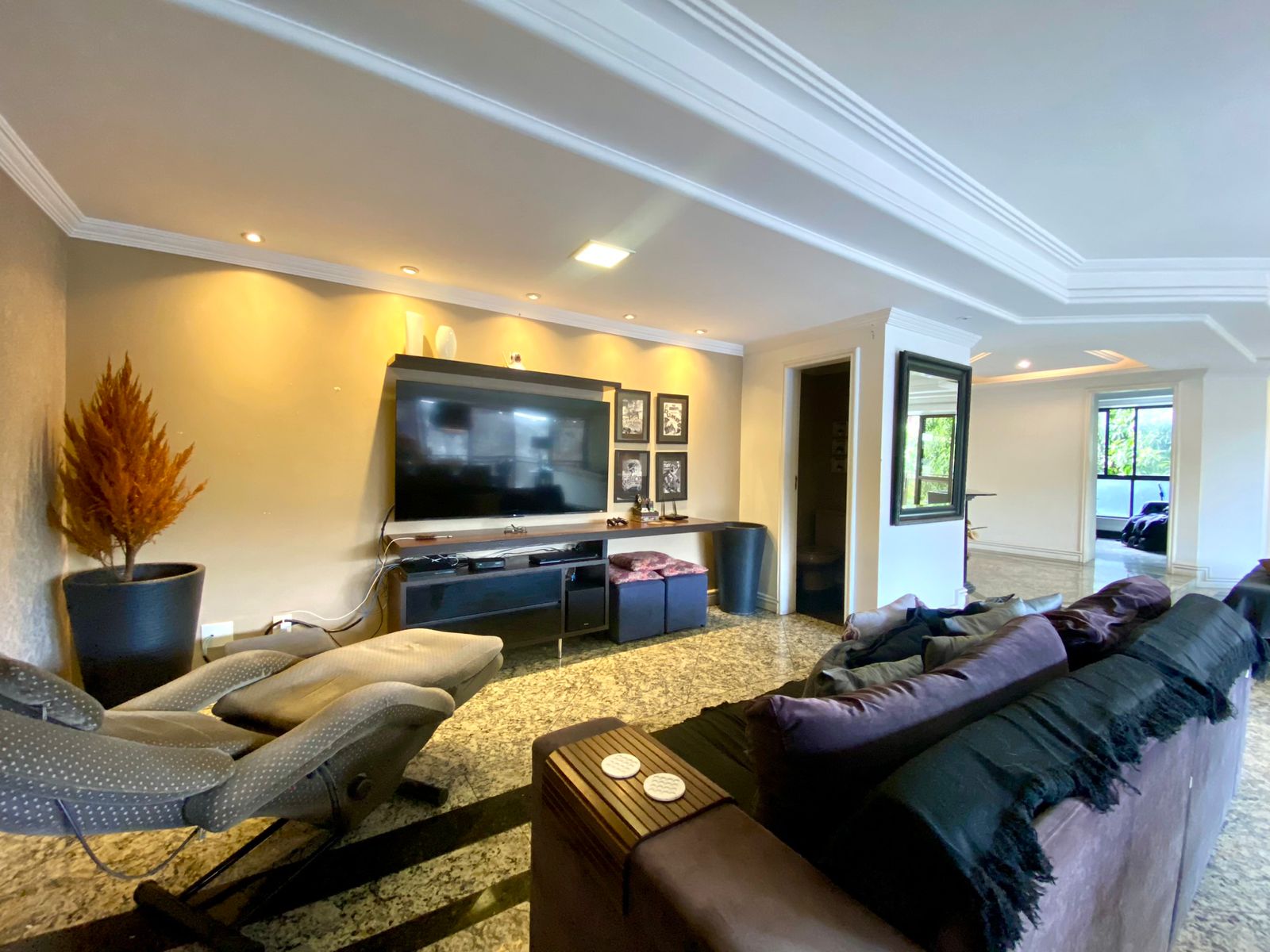 Imagem Apartamento com 3 Quartos à Venda, 270 m²em Nazaré - Belém Imagem Apartamento com 3 Quartos à Venda, 270 m²em Nazaré - Belém