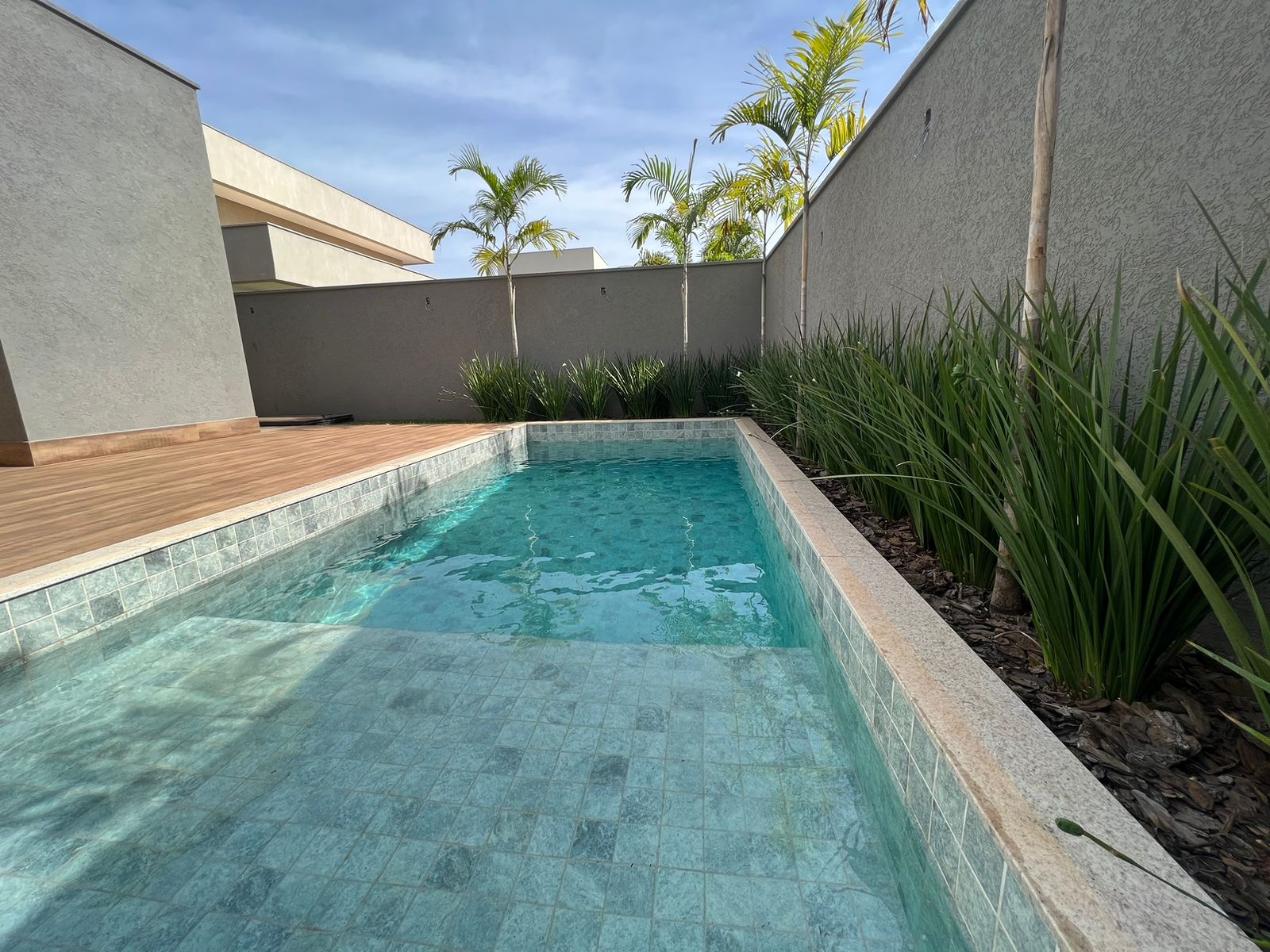 Imagem Casa de Condomínio com 4 Quartos à Venda, 253 m²em Residencial Goiânia Golfe Clube - Goiânia