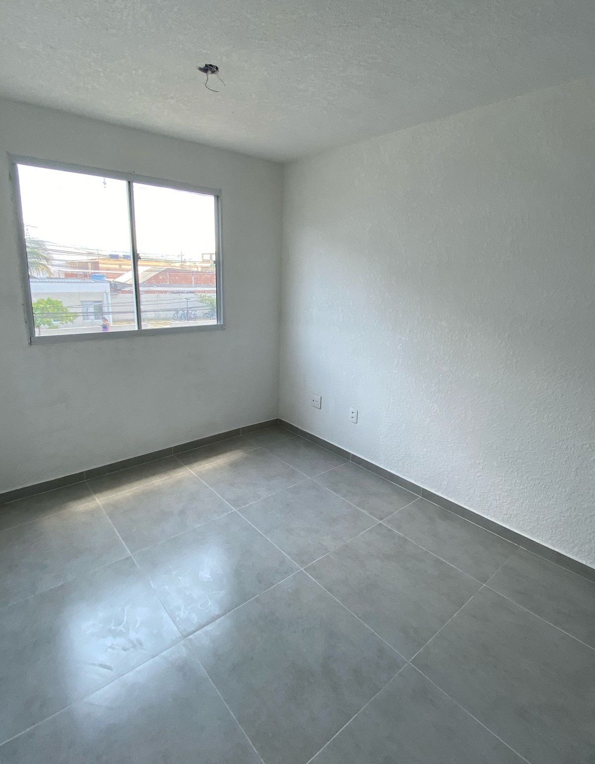 Imagem Apartamento com 2 Quartos à Venda, 45 m² em Santa Cruz - Rio de Janeiro