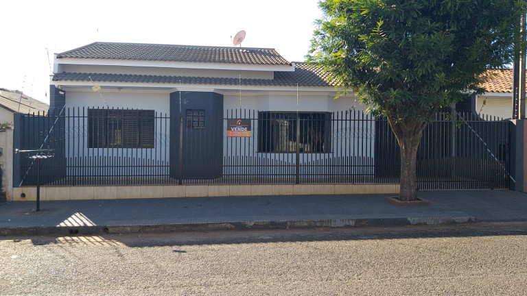Imagem Casa com 4 Quartos à Venda,  em Jardim Verão - Sarandi