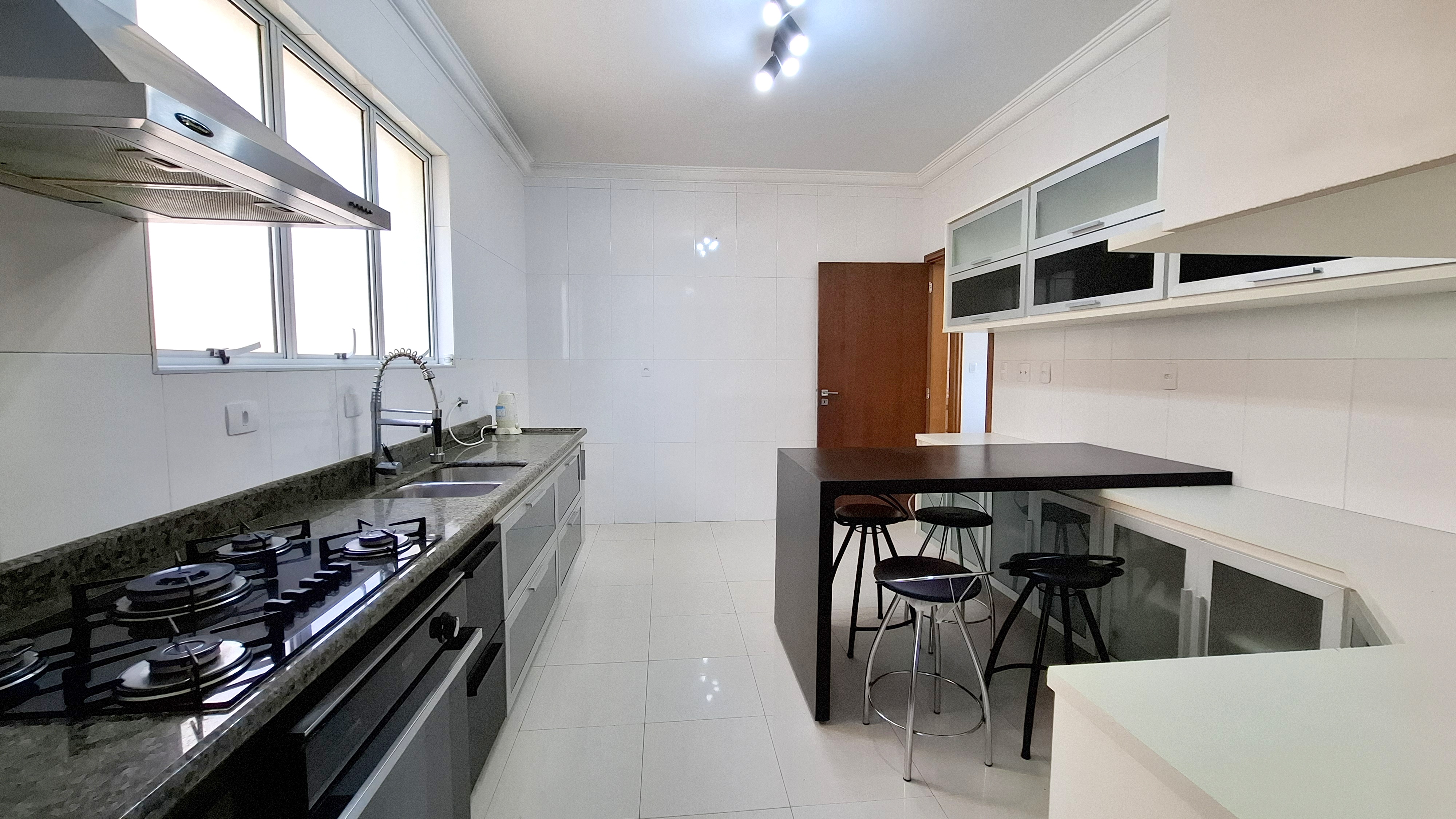 Imagem Apartamento com 3 Quartos à Venda, 130 m² em Gonzaga - Santos