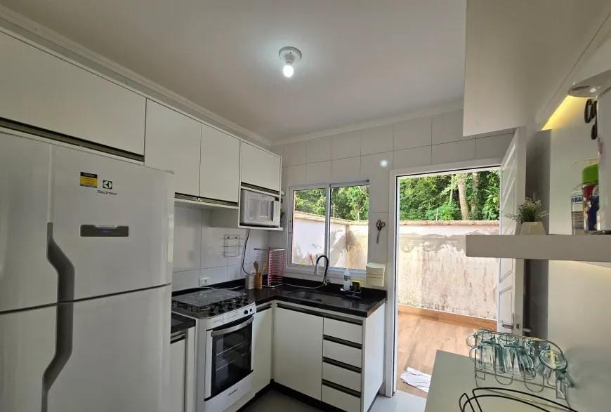 Imagem Apartamento com 2 Quartos para Alugar, 58 m² em Centro - Bertioga