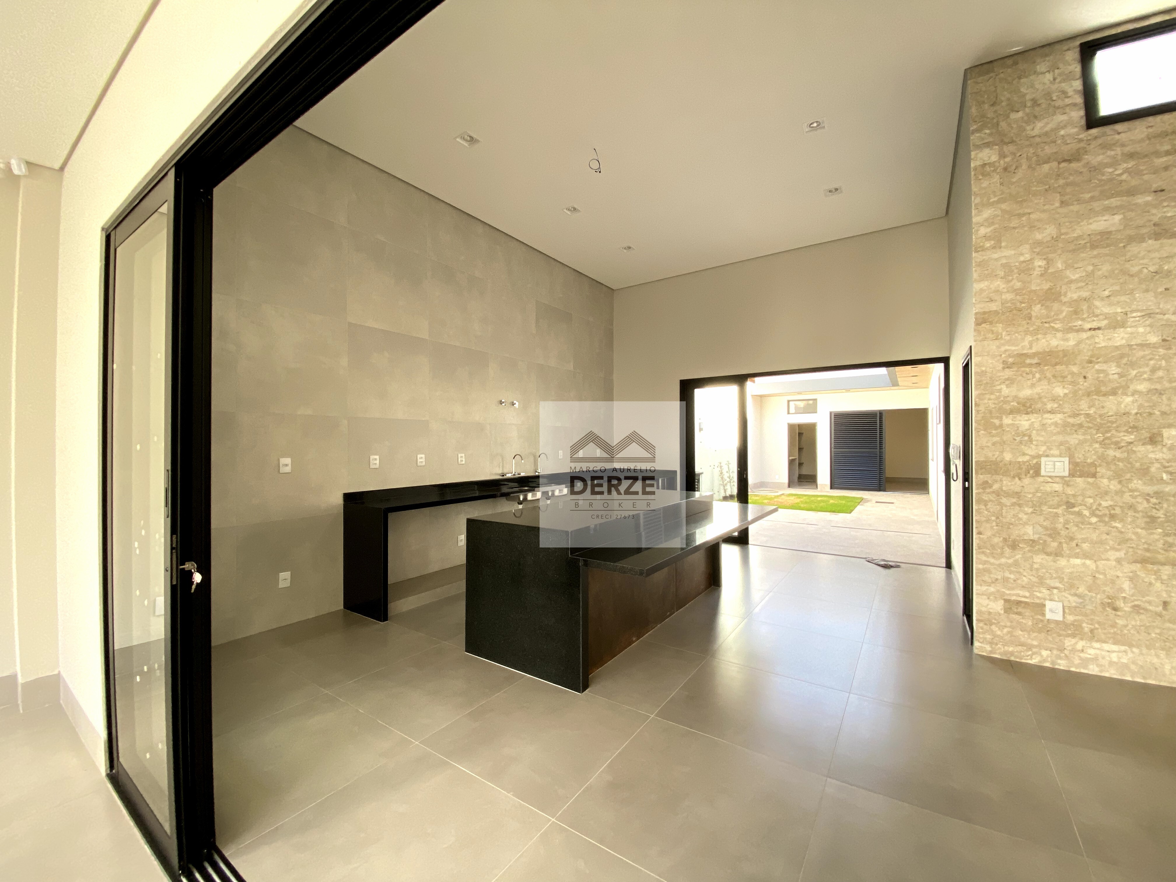 Imagem Casa com 3 Quartos à Venda, 210 m²em Vigilato Pereira - Uberlândia