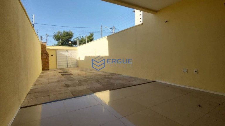 Imagem Casa com 3 Quartos à Venda, 150 m² em Maraponga - Fortaleza Imagem Casa com 3 Quartos à Venda, 150 m² em Maraponga - Fortaleza