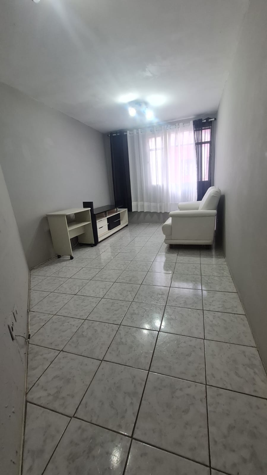 Imagem Apartamento com 2 Quartos à Venda, 49 m² em Capão Raso - Curitiba