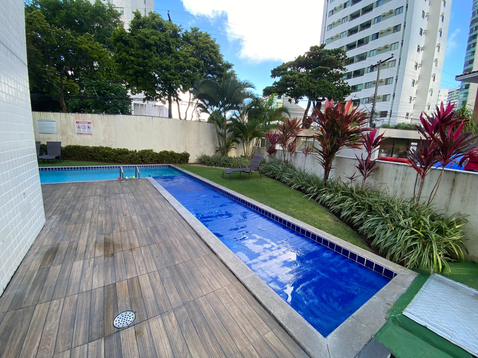 Imagem Apartamento com 4 Quartos à Venda, 165 m²em Encruzilhada - Recife