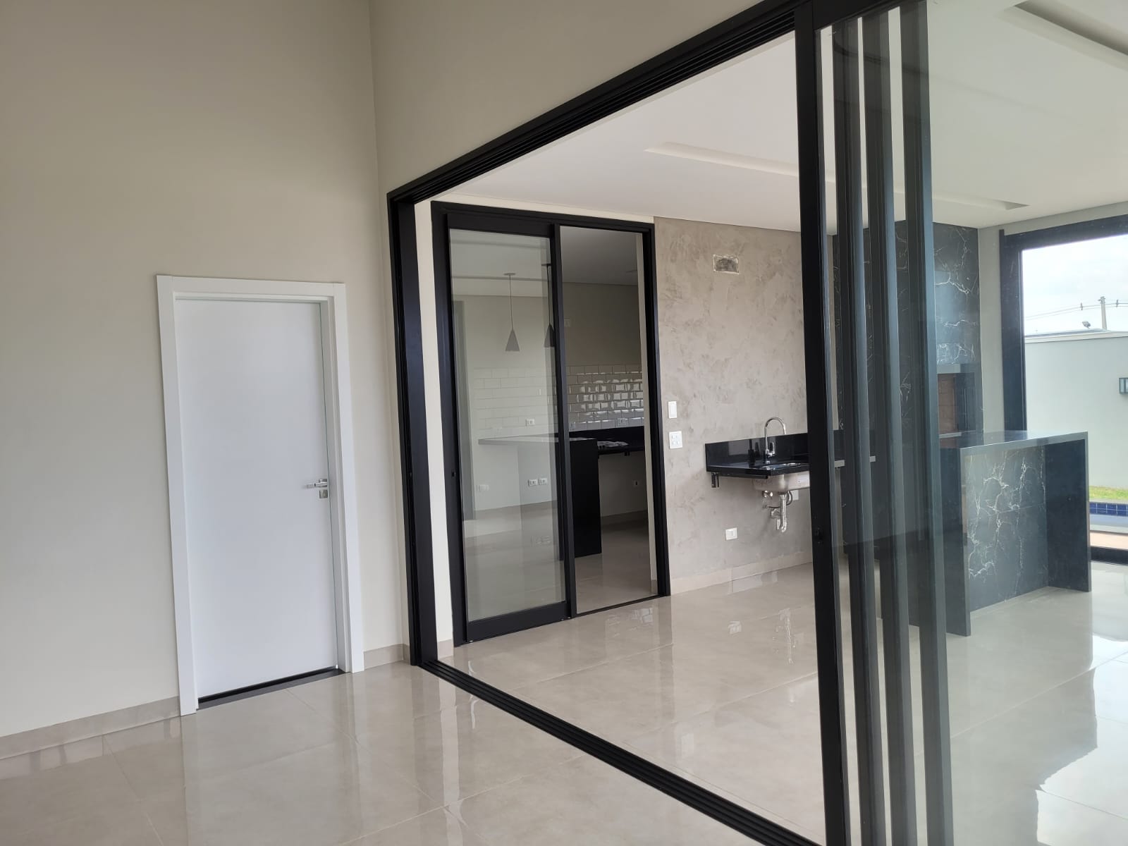 Imagem Casa com 3 Quartos à Venda, 210 m²em Alphaville Campo Grande 3 - Campo Grande Imagem Casa com 3 Quartos à Venda, 210 m²em Alphaville Campo Grande 3 - Campo Grande