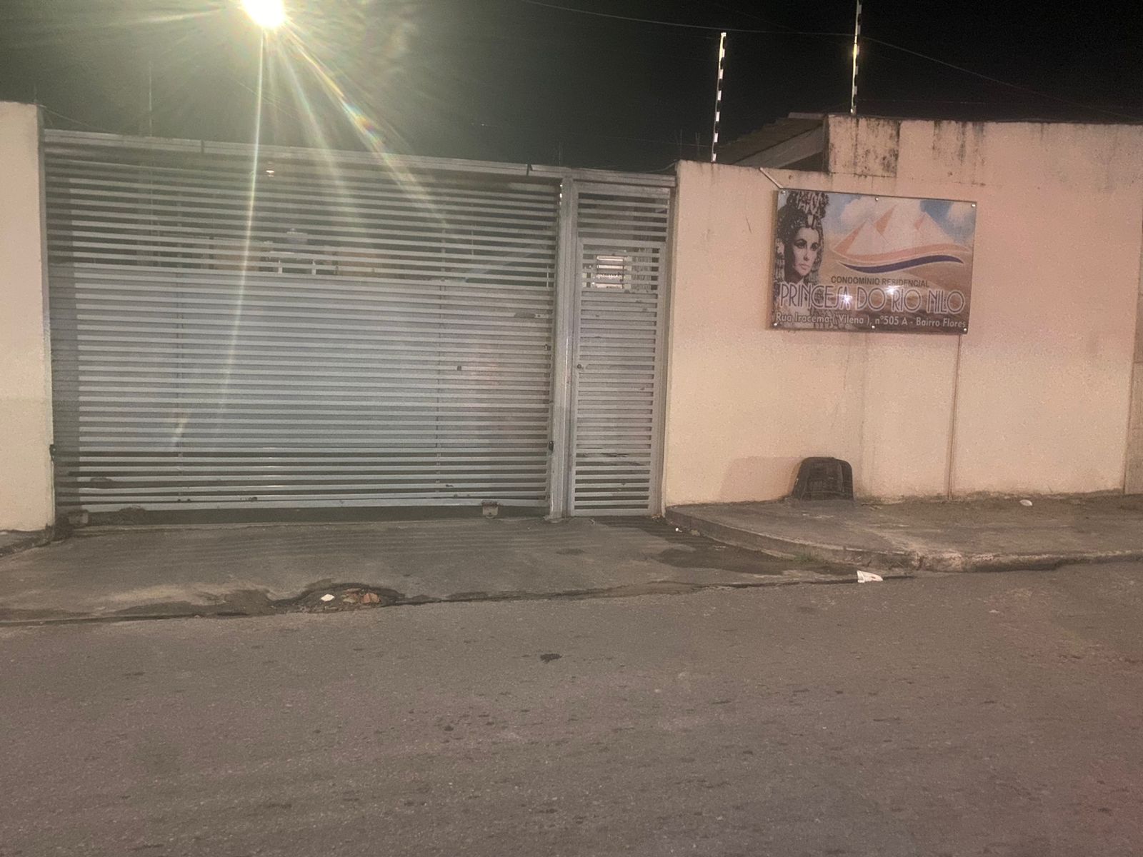 Imagem Casa com 2 Quartos à Venda, 72 m²em Flores - Manaus