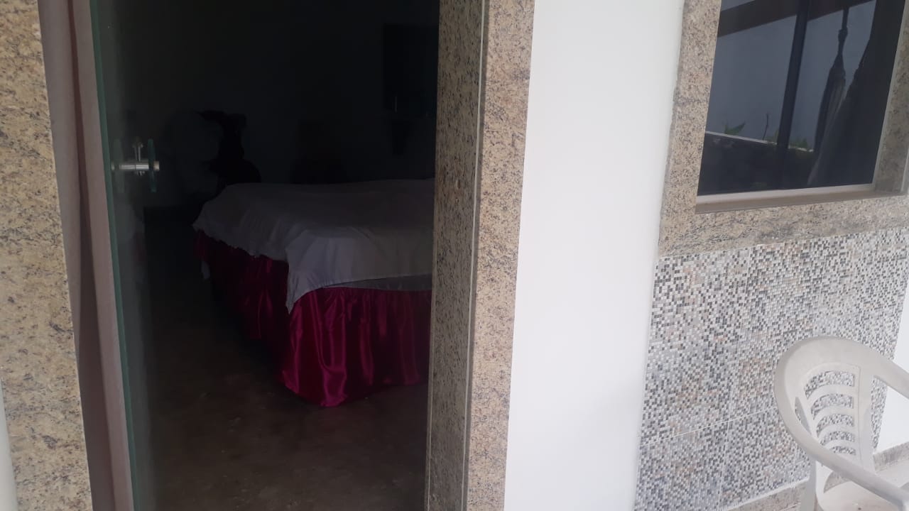 Imagem Casa com 4 Quartos à Venda, 600 m²em Centro - Lauro de Freitas Imagem Casa com 4 Quartos à Venda, 600 m²em Centro - Lauro de Freitas