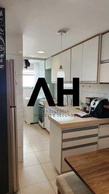 Imagem Apartamento com 3 Quartos à Venda, 96 m²em Santa Rosa - Niterói