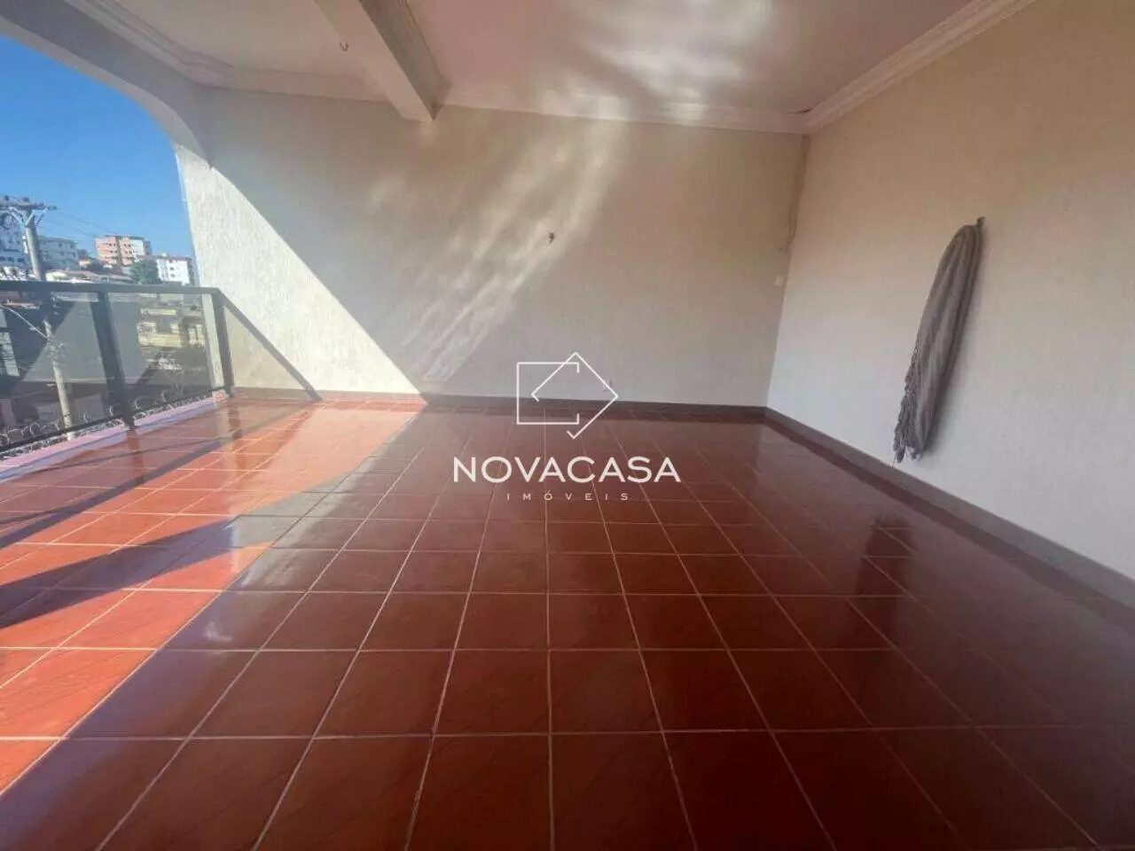 Imagem Casa com 4 Quartos à Venda, 380 m² em Santa Mônica - Belo Horizonte
