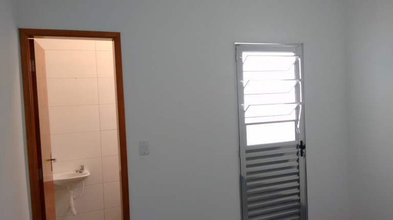 Imagem Casa com 1 Quarto para Alugar, 30 m² em Vila Mangalot - São Paulo