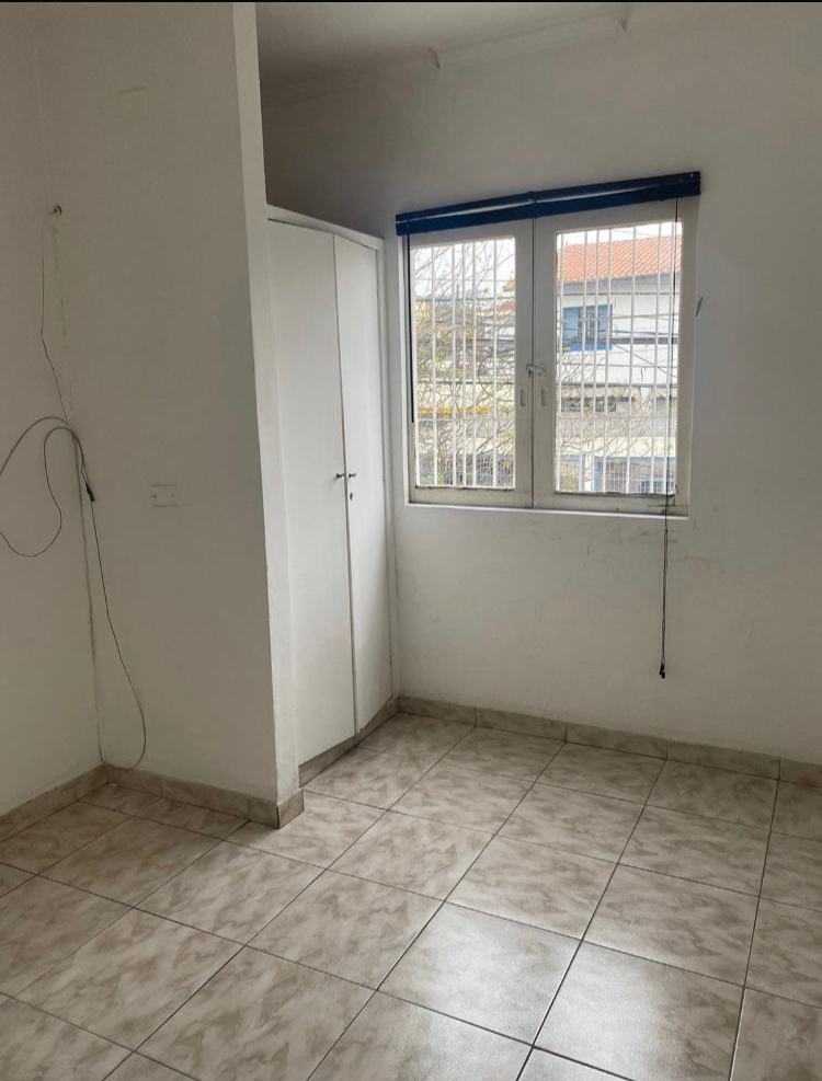 Imagem Casa com 5 Quartos à Venda, 250 m²em Nova Piraju - São Paulo
